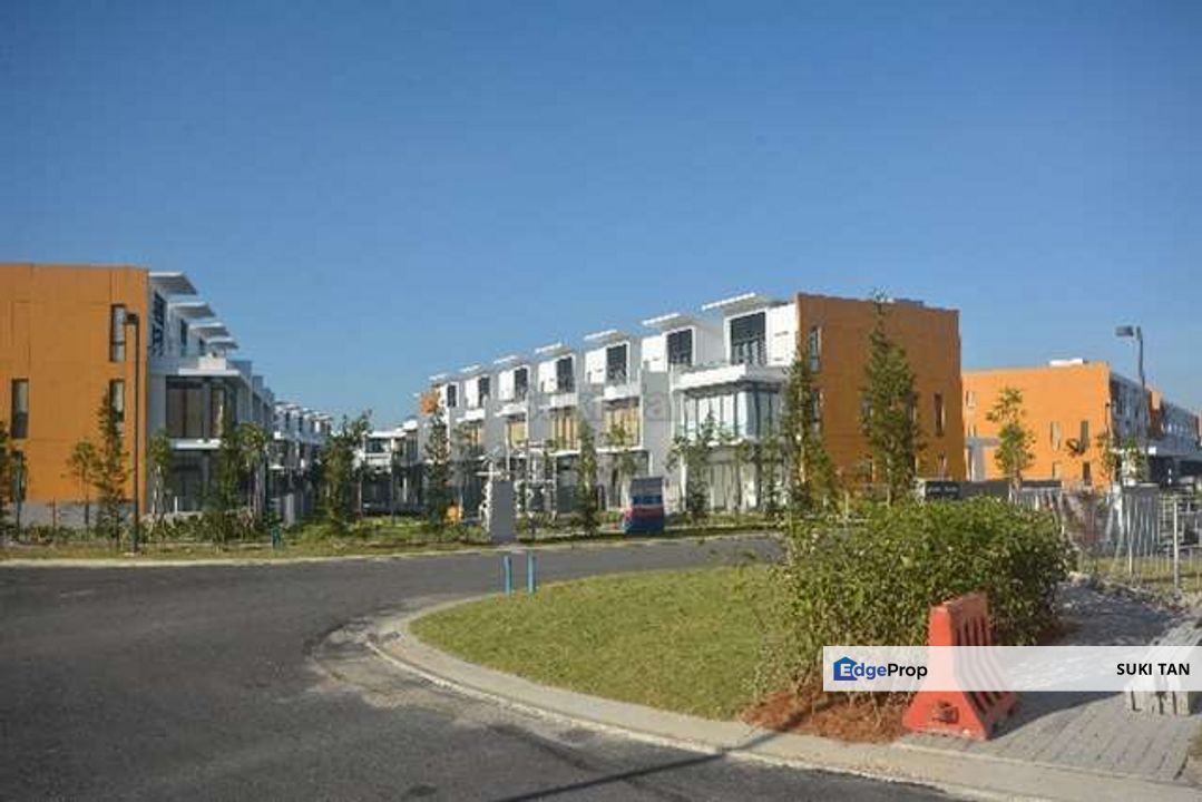 R【Stunning】Beautiful Superlink REED 24x80 @ Lakefields, Sungai Besi – A Must-See Home!, Kuala Lumpur, Sungai Besi