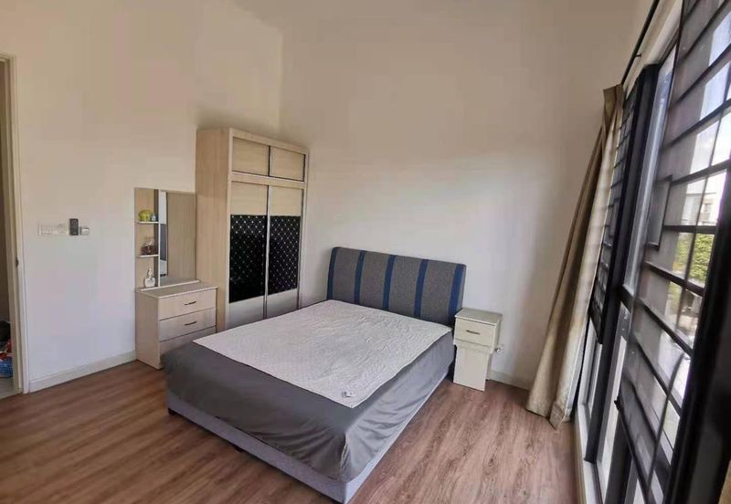 La Thea Residences @ 16 Sierra