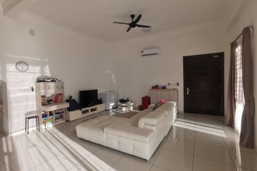 La Thea Residences @ 16 Sierra