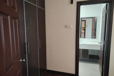 Desa ParkCity (Nadia Parkfront Condominium)