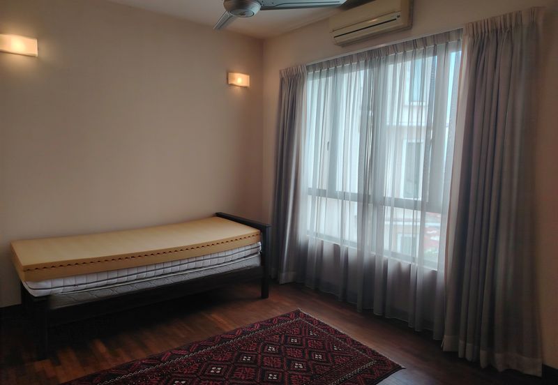 Desa ParkCity (Nadia Parkfront Condominium)