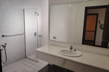 Desa ParkCity (Nadia Parkfront Condominium)