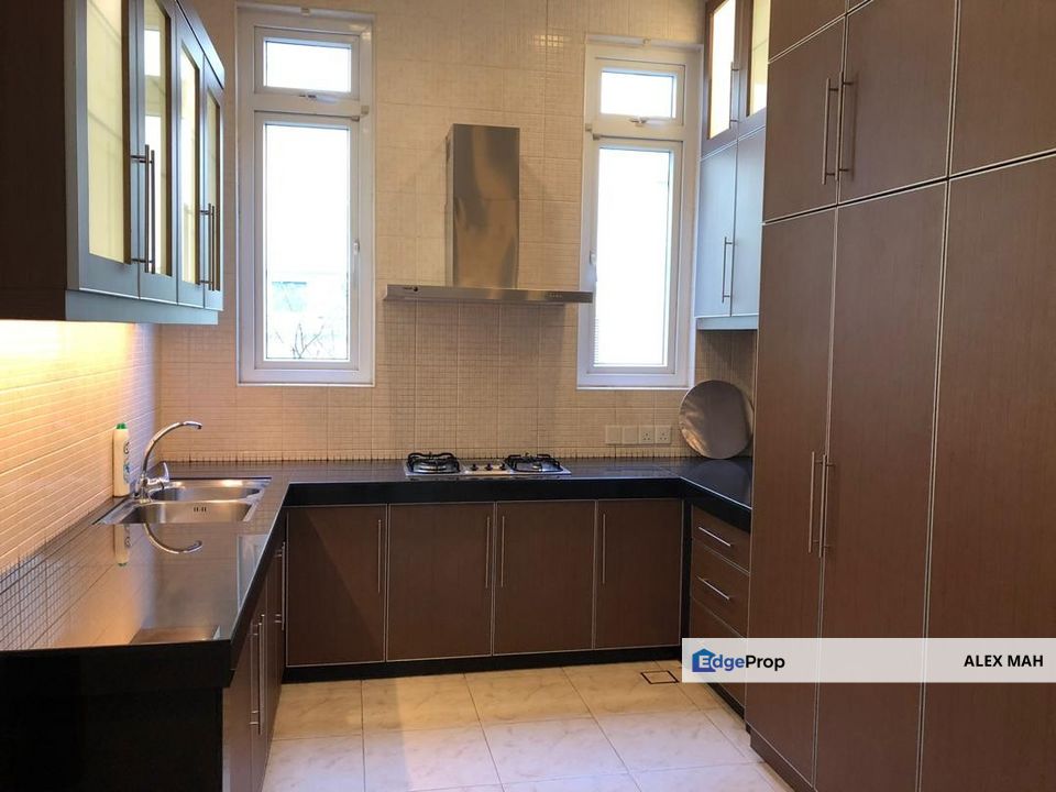 Bungalow For Sale @ Bukit Gita Bayu, Selangor, Seri Kembangan