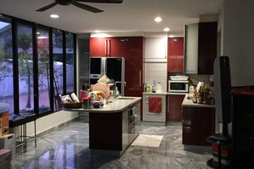 2 Storey Bungalow For Sale 