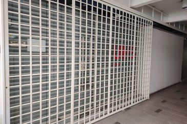 Platinum Mondrian (Pv128)