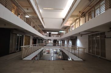 Platinum Mondrian (Pv128)