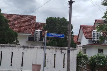 Taman Furlong Setapak 2 Adjoining Bungalow House For Sale 