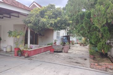 Taman Furlong Setapak 2 Adjoining Bungalow House For Sale 