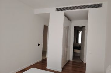 3 Rooms 3 Bathrooms Partially Furnished For Rent