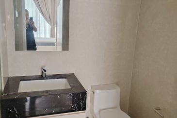 3 Rooms 3 Bathrooms Partially Furnished For Rent