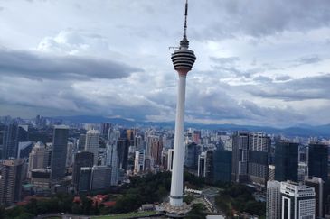 3 Rooms 3 Bathrooms Partially Furnished For Rent