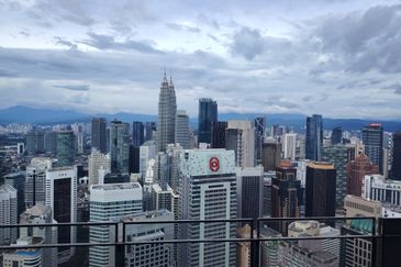 3 Rooms 3 Bathrooms Partially Furnished For Rent