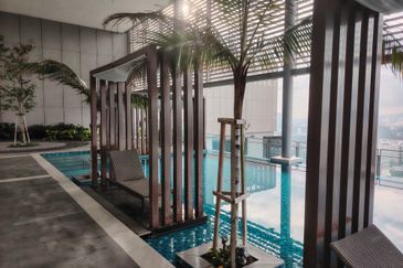 3 Rooms 3 Bathrooms Partially Furnished For Rent