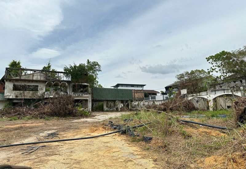 Taman Sri Hijau ( New Green Park )