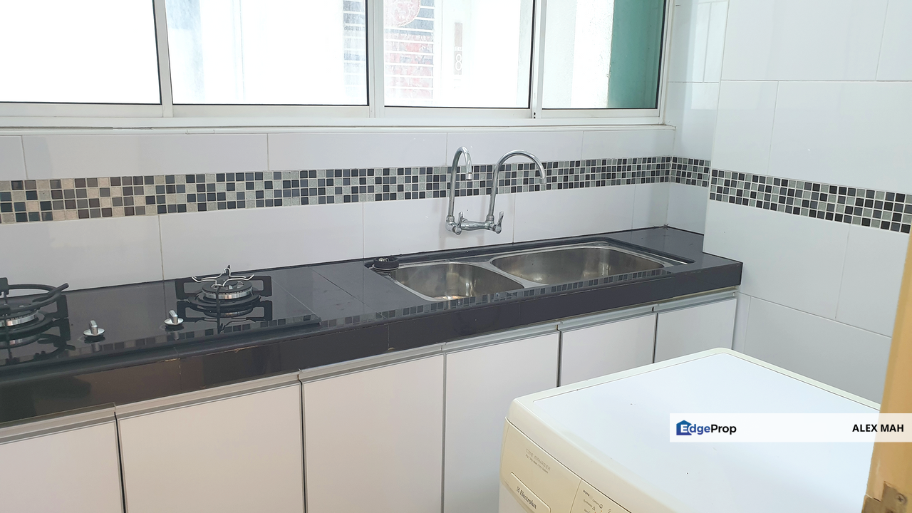 3 Rooms 2 Bathrooms For Sale G Residence Kuchai Lama , Kuala Lumpur, Kuchai Lama