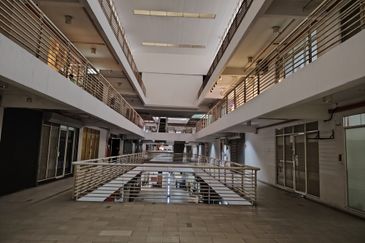 Platinum Mondrian (Pv128)