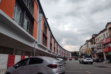 Avenue 3 @Medan Puteri