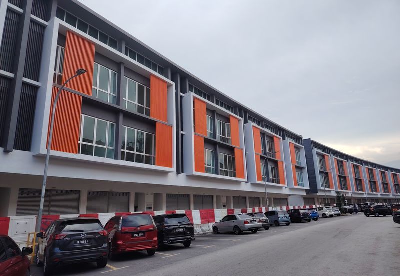 Avenue 3 @Medan Puteri