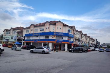 Avenue 3 @Medan Puteri