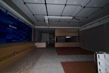 Ground Floor Corner Shop For Rent | Bandar Tun Hussein Onn Cheras