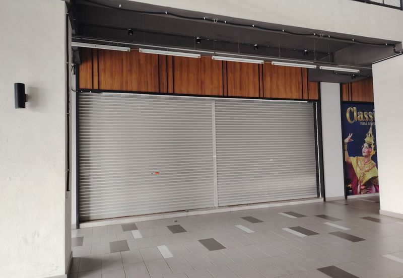 Ground Floor Corner Shop For Rent | Bandar Tun Hussein Onn Cheras