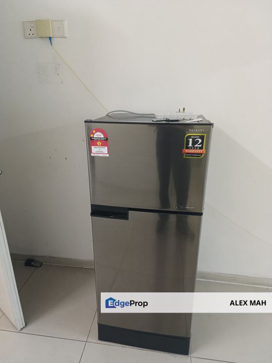 P.J Centrestage 3 Rooms 2 Bathrooms Partially Furnished For Rent, Selangor, Petaling Jaya