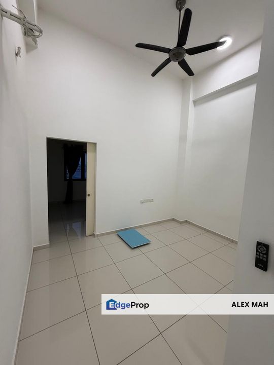 Avenue D'Vogue PJ 1 Room 1 Bathroom For Rent, Selangor, Petaling Jaya