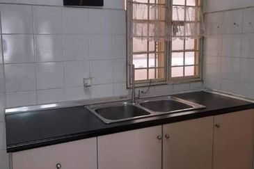 Danau Idaman Condominium