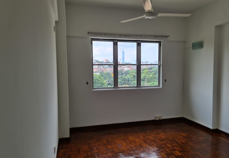 Danau Idaman Condominium