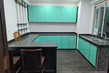 Perdana View Condominium