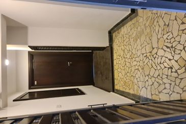 Perdana View Condominium