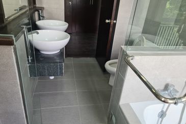 Perdana View Condominium