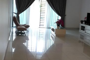 Papillon Desahill Condominium