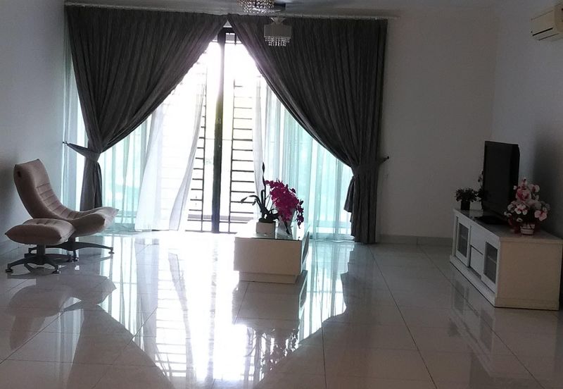 Papillon Desahill Condominium