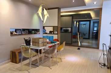 Papillon Desahill Condominium