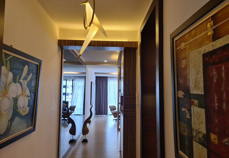 Papillon Desahill Condominium