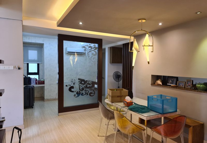 Papillon Desahill Condominium