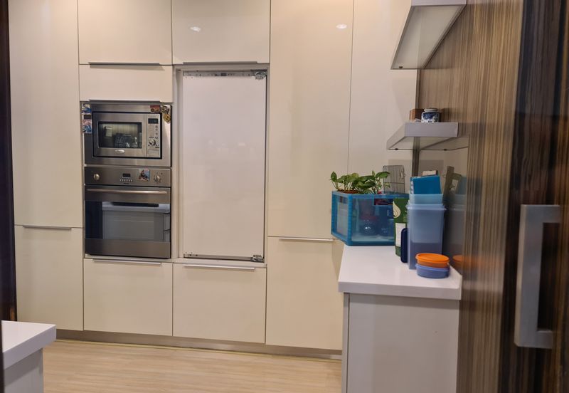 Papillon Desahill Condominium