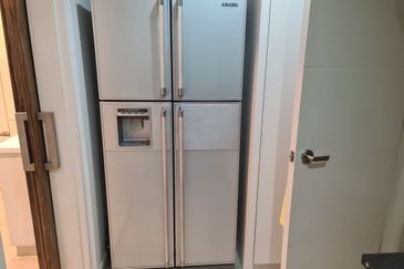 Papillon Desahill Condominium