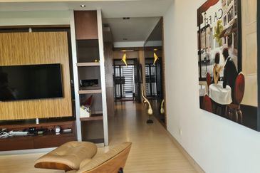 Papillon Desahill Condominium