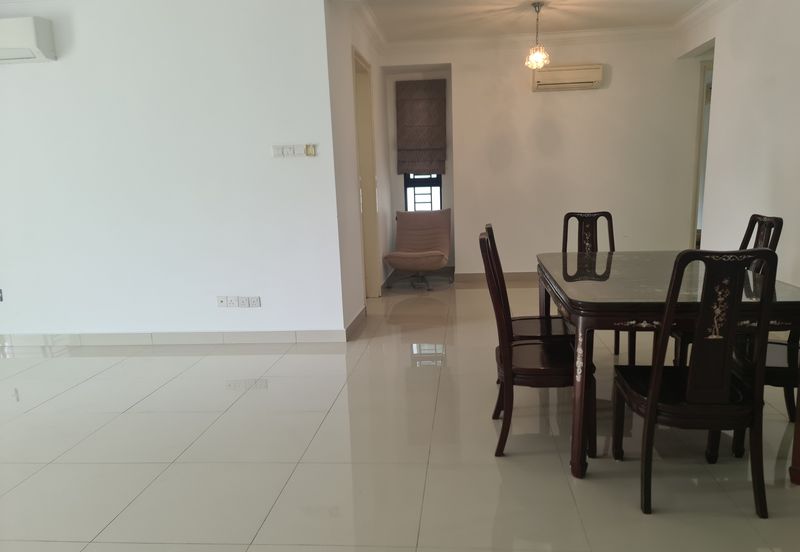 Papillon Desahill Condominium