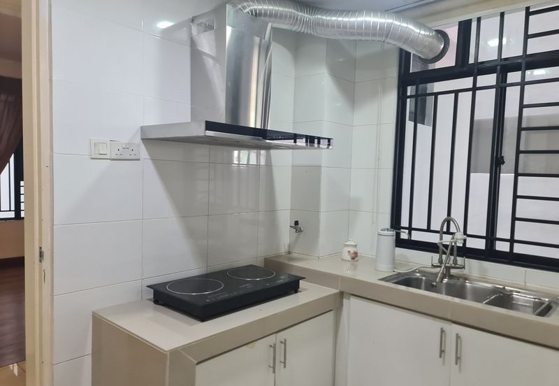 Papillon Desahill Condominium