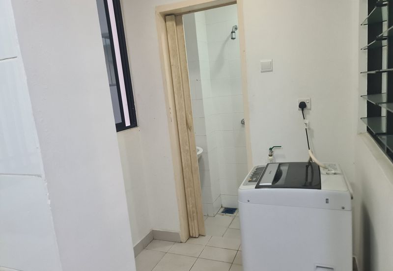 Papillon Desahill Condominium