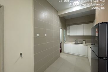 Sungai Long Residence