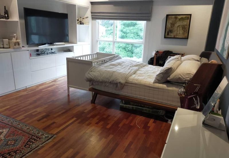 One Jelatek Condominium