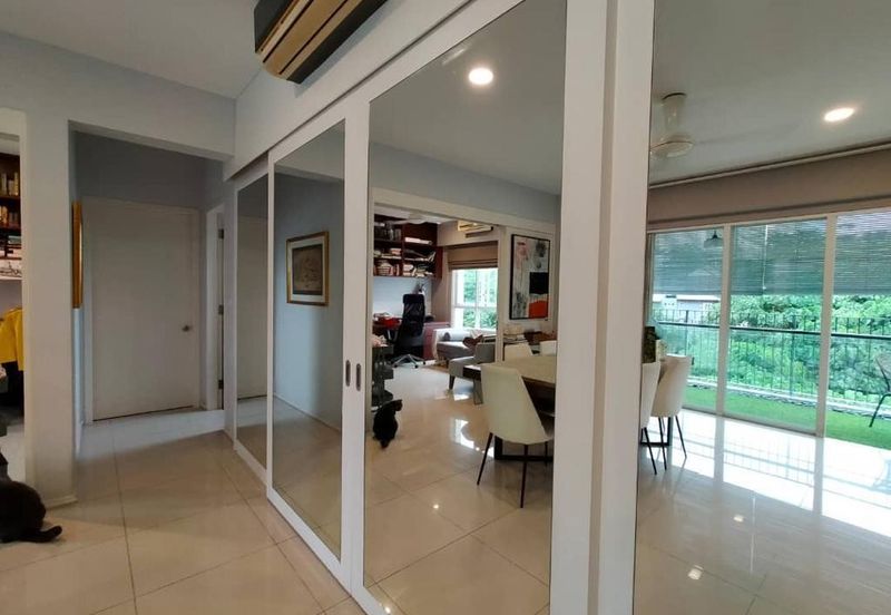 One Jelatek Condominium