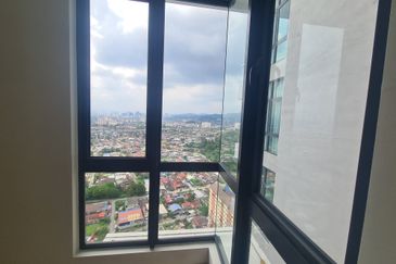 Breeza Hill 0143673822