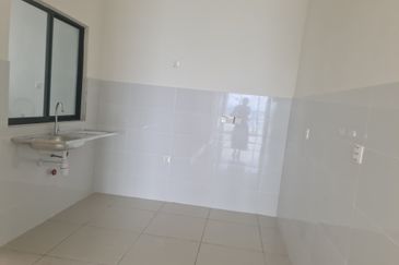 Breeza Hill 0143673822