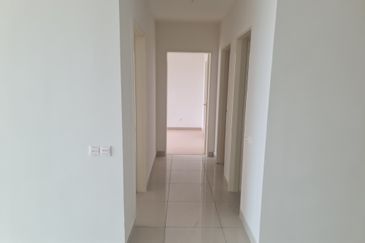 Breeza Hill 0143673822