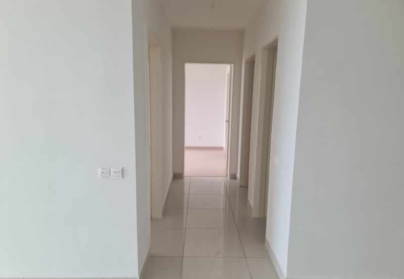 Breeza Hill 0143673822